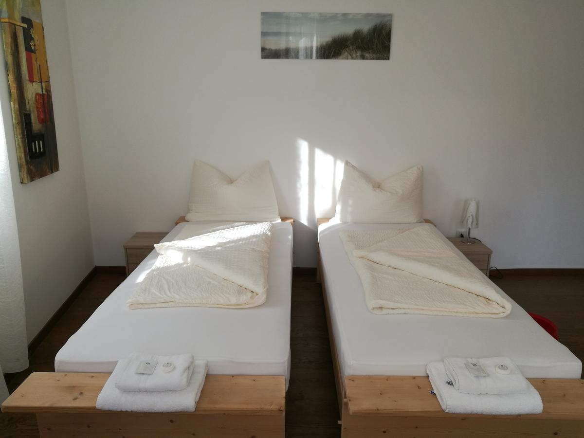 Gasthof Mondschein Hotel เมราโน ภายนอก รูปภาพ